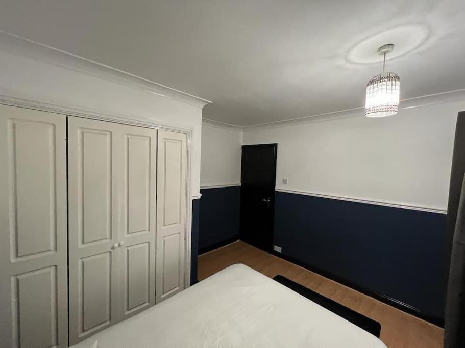 노팅엄 Cheerful 3 Bed House With Free Parking. 빌라 외부 사진
